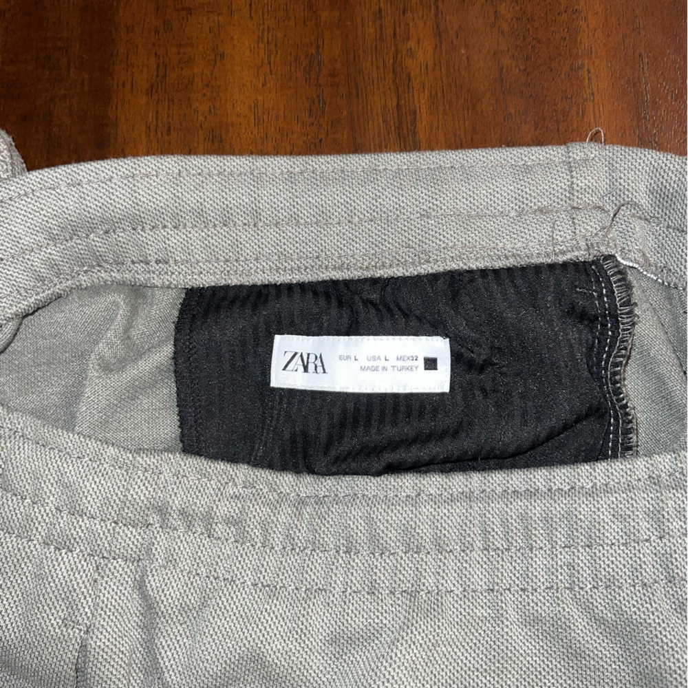 Zara Men's Light Army Green Joggers - Picture 2 of 4